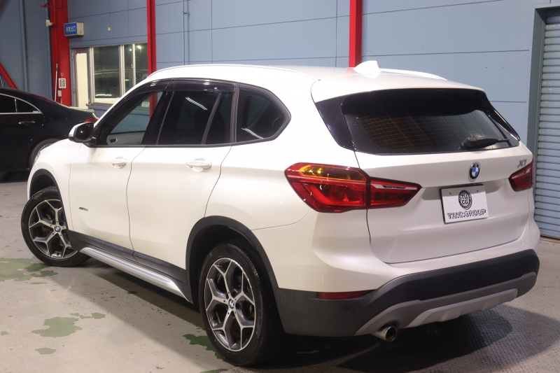 BMW X1 X1 xDrive 18d Xﾗｲﾝ ﾊｲﾗｲﾝ&ｺﾝﾌｫｰﾄP　ﾄﾞﾗｲﾋﾞﾝｸﾞｱｼｽﾄﾌﾟﾗｽ ﾓｶﾚｻﾞｰ 純正ﾅﾋﾞ ﾍｯﾄﾞｱｯﾌﾟﾃﾞｨｽﾌﾟﾚｲ ｱｸﾃｨﾌﾞｸﾙｺﾝ LEDﾍｯﾄﾞﾗｲﾄ ｱﾝﾋﾞｴﾝﾄﾗｲﾄ 専用ｴｸｽﾃﾘｱ ｳｯﾄﾞｲﾝﾃﾘｱﾄﾘﾑ OP19ｲﾝﾁAW 有償色　2年保証