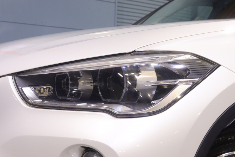 BMW X1 X1 xDrive 18d Xﾗｲﾝ ﾊｲﾗｲﾝ&ｺﾝﾌｫｰﾄP　ﾄﾞﾗｲﾋﾞﾝｸﾞｱｼｽﾄﾌﾟﾗｽ ﾓｶﾚｻﾞｰ 純正ﾅﾋﾞ ﾍｯﾄﾞｱｯﾌﾟﾃﾞｨｽﾌﾟﾚｲ ｱｸﾃｨﾌﾞｸﾙｺﾝ LEDﾍｯﾄﾞﾗｲﾄ ｱﾝﾋﾞｴﾝﾄﾗｲﾄ 専用ｴｸｽﾃﾘｱ ｳｯﾄﾞｲﾝﾃﾘｱﾄﾘﾑ OP19ｲﾝﾁAW 有償色　2年保証
