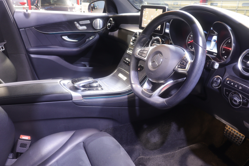 メルセデスベンツ GLC GLC220d 4MATIC ﾛｰﾚｳｽED ﾅｲﾄ&ﾚｰﾀﾞｰSP　限定車 ﾚｻﾞｰARTICO/DINAMICAｼｰﾄ ｼｰﾄﾋｰﾀｰ ﾊﾟﾉﾗﾏｻﾝﾙｰﾌ 8.4ｲﾝﾁﾜｲﾄﾞﾅﾋﾞ ﾌﾞﾙﾒｽﾀｰ 360ｶﾒﾗ ｱｸﾃｨﾌﾞｸﾙｺﾝ LEDﾍｯﾄﾞﾗｲﾄ ｱﾝﾋﾞｴﾝﾄﾗｲﾄ 自動ﾘｱｹﾞｰﾄ AMGｴｱﾛ 専用19ｲﾝﾁAW　2年保証