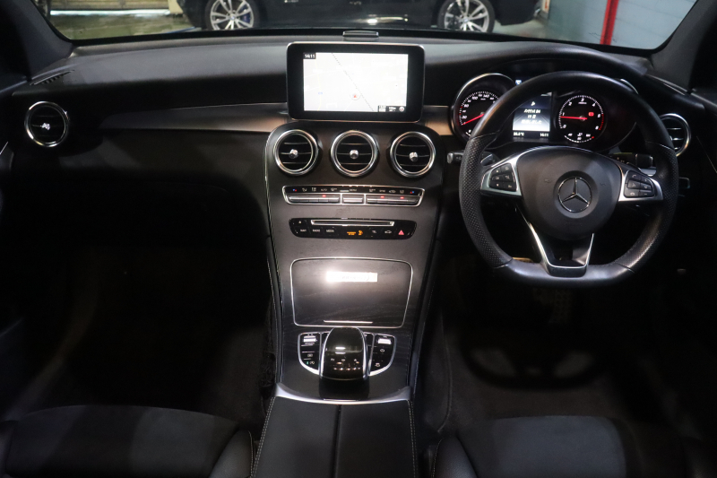 メルセデスベンツ GLC GLC220d 4MATIC ﾛｰﾚｳｽED ﾅｲﾄ&ﾚｰﾀﾞｰSP　限定車 ﾚｻﾞｰARTICO/DINAMICAｼｰﾄ ｼｰﾄﾋｰﾀｰ ﾊﾟﾉﾗﾏｻﾝﾙｰﾌ 8.4ｲﾝﾁﾜｲﾄﾞﾅﾋﾞ ﾌﾞﾙﾒｽﾀｰ 360ｶﾒﾗ ｱｸﾃｨﾌﾞｸﾙｺﾝ LEDﾍｯﾄﾞﾗｲﾄ ｱﾝﾋﾞｴﾝﾄﾗｲﾄ 自動ﾘｱｹﾞｰﾄ AMGｴｱﾛ 専用19ｲﾝﾁAW　2年保証