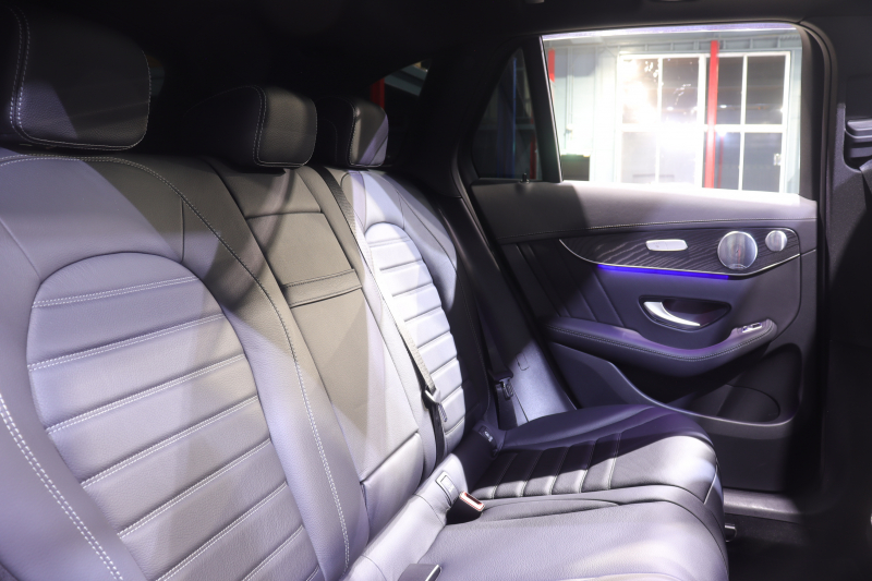 メルセデスベンツ GLC GLC220d 4MATIC AMGﾗｲﾝ ﾚｻﾞｰEXｸﾙｰｼﾌﾞ&RSP　1ｵﾅ 後期 ACC 黒革 ﾏｯｻｰｼﾞ機能 ﾊﾟﾉﾗﾏｻﾝﾙｰﾌ 10.25ｲﾝﾁﾜｲﾄﾞﾅﾋﾞ 12.3ｲﾝﾁｺｸﾋﾟｯﾄﾃﾞｨｽﾌﾟﾚｲ ﾏﾙﾁﾋﾞｰﾑLED 自動Rｹﾞｰﾄ AMGｴｱﾛ&19ｲﾝﾁAW　2年保証付