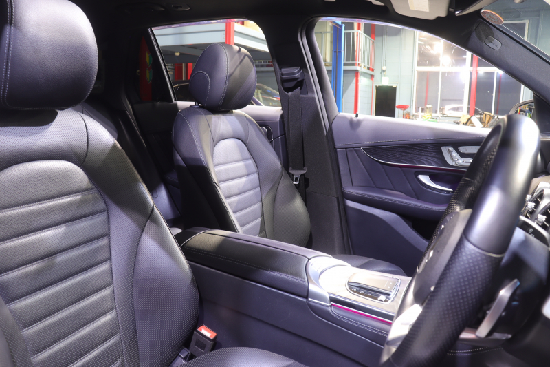 メルセデスベンツ GLC GLC220d 4MATIC AMGﾗｲﾝ ﾚｻﾞｰEXｸﾙｰｼﾌﾞ&RSP　1ｵﾅ 後期 ACC 黒革 ﾏｯｻｰｼﾞ機能 ﾊﾟﾉﾗﾏｻﾝﾙｰﾌ 10.25ｲﾝﾁﾜｲﾄﾞﾅﾋﾞ 12.3ｲﾝﾁｺｸﾋﾟｯﾄﾃﾞｨｽﾌﾟﾚｲ ﾏﾙﾁﾋﾞｰﾑLED 自動Rｹﾞｰﾄ AMGｴｱﾛ&19ｲﾝﾁAW　2年保証付