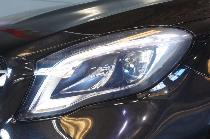 メルセデスベンツ GLA GLA220 4MATIC ﾚｻﾞｰｴｸｽｸﾙｰｼﾌﾞ&ﾌﾟﾚﾐｱﾑ&ﾚｰﾀﾞｰPKG　後期最終ﾓﾃﾞﾙ ｷｰﾚｽｺﾞｰ 黒革 ﾊﾟﾉﾗﾏSR 純正ﾅﾋﾞTV Bｶﾒﾗ harman/kardon LEDﾍｯﾄﾞﾗｲﾄ 自動Rｹﾞｰﾄ 純正18AW　2年保証付