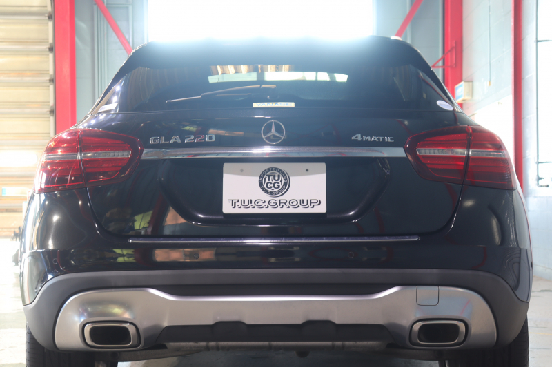 メルセデスベンツ GLA GLA220 4MATIC ﾚｻﾞｰｴｸｽｸﾙｰｼﾌﾞ&ﾌﾟﾚﾐｱﾑ&ﾚｰﾀﾞｰPKG　後期最終ﾓﾃﾞﾙ ｷｰﾚｽｺﾞｰ 黒革 ﾊﾟﾉﾗﾏSR 純正ﾅﾋﾞTV Bｶﾒﾗ harman/kardon LEDﾍｯﾄﾞﾗｲﾄ 自動Rｹﾞｰﾄ 純正18AW　2年保証付