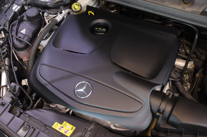 メルセデスベンツ GLA GLA220 4MATIC ﾚｻﾞｰｴｸｽｸﾙｰｼﾌﾞ&ﾌﾟﾚﾐｱﾑ&ﾚｰﾀﾞｰPKG　後期最終ﾓﾃﾞﾙ ｷｰﾚｽｺﾞｰ 黒革 ﾊﾟﾉﾗﾏSR 純正ﾅﾋﾞTV Bｶﾒﾗ harman/kardon LEDﾍｯﾄﾞﾗｲﾄ 自動Rｹﾞｰﾄ 純正18AW　2年保証付