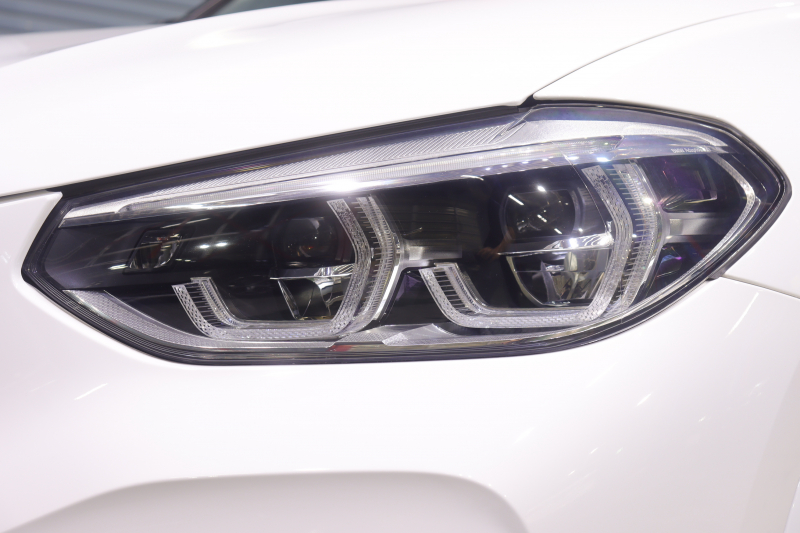 BMW Mシリーズ X4M ｺﾝﾍﾟﾃｨｼｮﾝ　ﾄﾞﾗｲﾋﾞﾝｸﾞｱｼｽﾄﾌﾟﾗｽ ﾌﾞﾗｯｸﾚｻﾞｰﾒﾘﾉ ﾍﾞﾝﾁﾚｰﾀｰ 全席ﾋｰﾀｰ 第6世代IDriveﾅﾋﾞTV 360ｶﾒﾗ Carplay ｶｰﾎﾞﾝｲﾝﾃﾘｱﾄﾘﾑ Mｴｷｿﾞｰｽﾄｼｽﾃﾑ Mｴｱﾛ&21ｲﾝﾁAW　2年保証