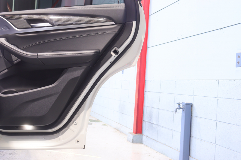 BMW Mシリーズ X4M ｺﾝﾍﾟﾃｨｼｮﾝ　ﾄﾞﾗｲﾋﾞﾝｸﾞｱｼｽﾄﾌﾟﾗｽ ﾌﾞﾗｯｸﾚｻﾞｰﾒﾘﾉ ﾍﾞﾝﾁﾚｰﾀｰ 全席ﾋｰﾀｰ 第6世代IDriveﾅﾋﾞTV 360ｶﾒﾗ Carplay ｶｰﾎﾞﾝｲﾝﾃﾘｱﾄﾘﾑ Mｴｷｿﾞｰｽﾄｼｽﾃﾑ Mｴｱﾛ&21ｲﾝﾁAW　2年保証