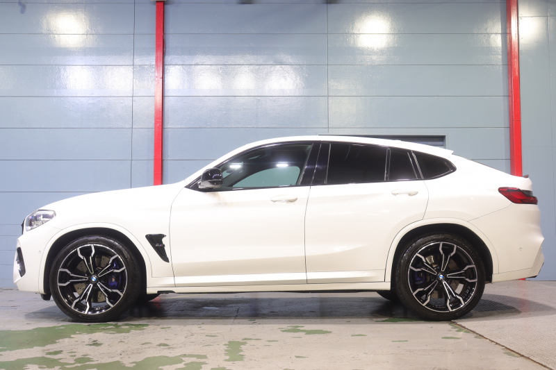 BMW Mシリーズ X4M ｺﾝﾍﾟﾃｨｼｮﾝ　ﾄﾞﾗｲﾋﾞﾝｸﾞｱｼｽﾄﾌﾟﾗｽ ﾌﾞﾗｯｸﾚｻﾞｰﾒﾘﾉ ﾍﾞﾝﾁﾚｰﾀｰ 全席ﾋｰﾀｰ 第6世代IDriveﾅﾋﾞTV 360ｶﾒﾗ Carplay ｶｰﾎﾞﾝｲﾝﾃﾘｱﾄﾘﾑ Mｴｷｿﾞｰｽﾄｼｽﾃﾑ Mｴｱﾛ&21ｲﾝﾁAW　2年保証