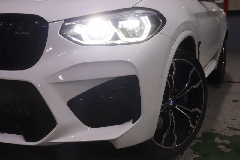 BMW Mシリーズ X4M ｺﾝﾍﾟﾃｨｼｮﾝ　ﾄﾞﾗｲﾋﾞﾝｸﾞｱｼｽﾄﾌﾟﾗｽ ﾌﾞﾗｯｸﾚｻﾞｰﾒﾘﾉ ﾍﾞﾝﾁﾚｰﾀｰ 全席ﾋｰﾀｰ 第6世代IDriveﾅﾋﾞTV 360ｶﾒﾗ Carplay ｶｰﾎﾞﾝｲﾝﾃﾘｱﾄﾘﾑ Mｴｷｿﾞｰｽﾄｼｽﾃﾑ Mｴｱﾛ&21ｲﾝﾁAW　2年保証