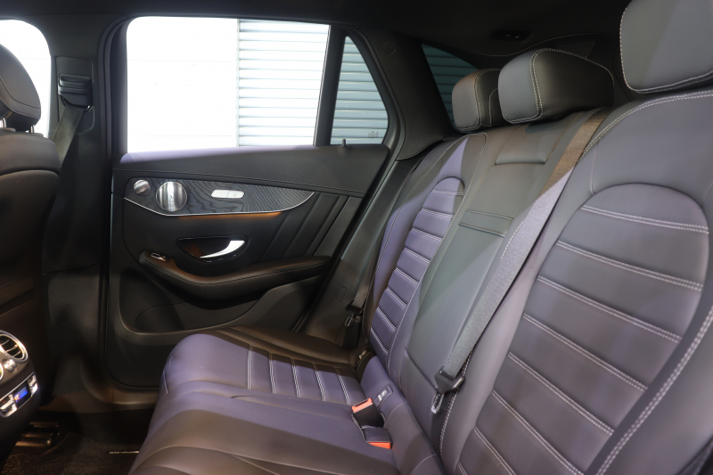 AMG GLC GLC43 4MATIC ﾚｻﾞｰｴｸｽｸﾙｰｼﾌﾞﾊﾟｯｹｰｼﾞ　黒革 ﾊﾟﾉﾗﾏSR MBUXﾅﾋﾞ TV 360ｶﾒﾗ Carplay ｱﾀﾞﾌﾟﾃｨﾌﾞｸﾙｰｽﾞｺﾝﾄﾛｰﾙ ﾍｯﾄﾞｱｯﾌﾟﾃﾞｨｽﾌﾟﾚｲ AMGﾊﾟﾌｫｰﾏﾝｽｴｸﾞｿﾞｰｽﾄ AMG強化ﾌﾞﾚｰｷ AMGｴｱﾛ&20ｲﾝﾁAW　2年保証付