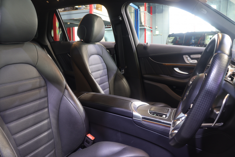 AMG GLC GLC43 4MATIC ﾚｻﾞｰｴｸｽｸﾙｰｼﾌﾞﾊﾟｯｹｰｼﾞ　黒革 ﾊﾟﾉﾗﾏSR MBUXﾅﾋﾞ TV 360ｶﾒﾗ Carplay ｱﾀﾞﾌﾟﾃｨﾌﾞｸﾙｰｽﾞｺﾝﾄﾛｰﾙ ﾍｯﾄﾞｱｯﾌﾟﾃﾞｨｽﾌﾟﾚｲ AMGﾊﾟﾌｫｰﾏﾝｽｴｸﾞｿﾞｰｽﾄ AMG強化ﾌﾞﾚｰｷ AMGｴｱﾛ&20ｲﾝﾁAW　2年保証付
