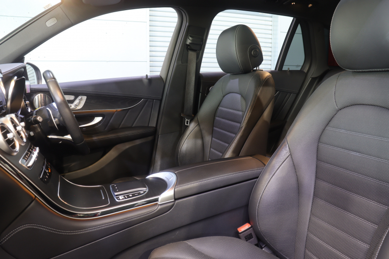 AMG GLC GLC43 4MATIC ﾚｻﾞｰｴｸｽｸﾙｰｼﾌﾞﾊﾟｯｹｰｼﾞ　黒革 ﾊﾟﾉﾗﾏSR MBUXﾅﾋﾞ TV 360ｶﾒﾗ Carplay ｱﾀﾞﾌﾟﾃｨﾌﾞｸﾙｰｽﾞｺﾝﾄﾛｰﾙ ﾍｯﾄﾞｱｯﾌﾟﾃﾞｨｽﾌﾟﾚｲ AMGﾊﾟﾌｫｰﾏﾝｽｴｸﾞｿﾞｰｽﾄ AMG強化ﾌﾞﾚｰｷ AMGｴｱﾛ&20ｲﾝﾁAW　2年保証付