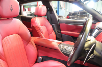 マセラティ レヴァンテ S　赤革 全席ｼｰﾄﾋｰﾀｰ ﾍﾞﾝﾁﾚｰﾀｰ ﾊﾟﾉﾗﾏｻﾝﾙｰﾌ 8.4ｲﾝﾁﾀｯﾁｺﾝﾄﾛｰﾙﾅﾋﾞ CarPlay ﾌﾙｾｸﾞTV ﾌﾟｯｼｭｽﾀｰﾄ ｱｸﾃｨﾌﾞｸﾙｺﾝ ﾚｰﾝｷｰﾌﾟ ﾌﾞﾗｲﾝﾄﾞｽﾎﾟｯﾄ ﾄﾗﾌｨｯｸｻｲﾝｱｼｽﾄ 360ｶﾒﾗ 自動ﾘｱｹﾞｰﾄ 21ｲﾝﾁｱﾝﾃｰｵｱﾙﾐ　2年保証