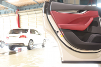 マセラティ レヴァンテ S　赤革 全席ｼｰﾄﾋｰﾀｰ ﾍﾞﾝﾁﾚｰﾀｰ ﾊﾟﾉﾗﾏｻﾝﾙｰﾌ 8.4ｲﾝﾁﾀｯﾁｺﾝﾄﾛｰﾙﾅﾋﾞ CarPlay ﾌﾙｾｸﾞTV ﾌﾟｯｼｭｽﾀｰﾄ ｱｸﾃｨﾌﾞｸﾙｺﾝ ﾚｰﾝｷｰﾌﾟ ﾌﾞﾗｲﾝﾄﾞｽﾎﾟｯﾄ ﾄﾗﾌｨｯｸｻｲﾝｱｼｽﾄ 360ｶﾒﾗ 自動ﾘｱｹﾞｰﾄ 21ｲﾝﾁｱﾝﾃｰｵｱﾙﾐ　2年保証