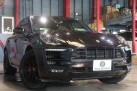 ポルシェ マカン GTS ｽﾎﾟｰﾂｸﾛﾉP GTSｲﾝﾃﾘｱP　MY18 PASM 黒本革 ﾊﾟﾉﾗﾏｻﾝﾙｰﾌ PCMﾅﾋﾞ CarPlay BOSEｻｳﾝﾄﾞ PDLS付ｷｾﾉﾝﾍｯﾄﾞﾗｲﾄ ｽﾎﾟｰﾂｴｸﾞｿﾞｰｽﾄ ｴﾝﾄﾘｰﾄﾞﾗｲﾌﾞ 20ｲﾝﾁRSｽﾊﾟｲﾀﾞｰAW　2年保証