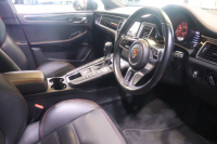 ポルシェ マカン GTS ｽﾎﾟｰﾂｸﾛﾉP GTSｲﾝﾃﾘｱP　MY18 PASM 黒本革 ﾊﾟﾉﾗﾏｻﾝﾙｰﾌ PCMﾅﾋﾞ CarPlay BOSEｻｳﾝﾄﾞ PDLS付ｷｾﾉﾝﾍｯﾄﾞﾗｲﾄ ｽﾎﾟｰﾂｴｸﾞｿﾞｰｽﾄ ｴﾝﾄﾘｰﾄﾞﾗｲﾌﾞ 20ｲﾝﾁRSｽﾊﾟｲﾀﾞｰAW　2年保証