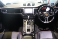 ポルシェ マカン GTS ｽﾎﾟｰﾂｸﾛﾉP GTSｲﾝﾃﾘｱP　MY18 PASM 黒本革 ﾊﾟﾉﾗﾏｻﾝﾙｰﾌ PCMﾅﾋﾞ CarPlay BOSEｻｳﾝﾄﾞ PDLS付ｷｾﾉﾝﾍｯﾄﾞﾗｲﾄ ｽﾎﾟｰﾂｴｸﾞｿﾞｰｽﾄ ｴﾝﾄﾘｰﾄﾞﾗｲﾌﾞ 20ｲﾝﾁRSｽﾊﾟｲﾀﾞｰAW　2年保証