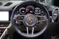 ポルシェ カイエン ｽﾎﾟｰﾂｸﾛﾉP　ﾂｰﾄﾝﾚｻﾞｰ(ｸﾞﾗﾌｧｲﾄﾌﾞﾙｰ/ｸﾚﾖﾝ) 18way電動ｼｰﾄ ﾊﾟﾉﾗﾏｻﾝﾙｰﾌ PCMﾅﾋﾞ CarPlay BOSEｻｳﾝﾄﾞ ｿﾌﾄｸﾛｰｽﾞﾄﾞｱ PDLS付きLED ACC ﾚｰﾝﾁｪﾝｼﾞ ｽﾃｱﾘﾝｸﾞﾋｰﾀｰ ｱﾝﾋﾞｴﾝﾄﾗｲﾄ 21ｲﾝﾁｶｲｴﾝｴｸｽｸﾙｰｼﾌﾞｱﾙﾐ　2年保証