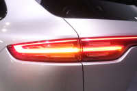 ポルシェ カイエン ｽﾎﾟｰﾂｸﾛﾉP　ﾂｰﾄﾝﾚｻﾞｰ(ｸﾞﾗﾌｧｲﾄﾌﾞﾙｰ/ｸﾚﾖﾝ) 18way電動ｼｰﾄ ﾊﾟﾉﾗﾏｻﾝﾙｰﾌ PCMﾅﾋﾞ CarPlay BOSEｻｳﾝﾄﾞ ｿﾌﾄｸﾛｰｽﾞﾄﾞｱ PDLS付きLED ACC ﾚｰﾝﾁｪﾝｼﾞ ｽﾃｱﾘﾝｸﾞﾋｰﾀｰ ｱﾝﾋﾞｴﾝﾄﾗｲﾄ 21ｲﾝﾁｶｲｴﾝｴｸｽｸﾙｰｼﾌﾞｱﾙﾐ　2年保証