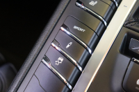 ポルシェ マカン ﾀｰﾎﾞ　PASM ｴﾝﾄﾘｰﾄﾞﾗｲﾌﾞ 黒本革 18Way電動ｼｰﾄ ｱﾙｶﾝﾀｰﾗﾙｰﾌﾗｲﾅｰ PCMﾅﾋﾞ ﾌﾙｾｸﾞTV BOSEｻｳﾝﾄﾞ ｷｾﾉﾝﾍｯﾄﾞﾗｲﾄ ﾊﾞｯｸ&ｻｲﾄﾞｶﾒﾗ 自動ﾘｱｹﾞｰﾄ 専用ｴｸｽﾃﾘｱ 20ｲﾝﾁRSｽﾊﾟｲﾀﾞｰｱﾙﾐ 有償色　2年保証