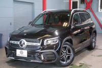 メルセデスベンツ GLB GLB200d 4MATIC AMGﾗｲﾝ AMGﾚｻﾞｰｴｸｽｸﾙｰｼﾌﾞ&ｱﾄﾞﾊﾞﾝｽﾄﾞP ﾚｰﾀﾞｰSP　ﾂｰﾄﾝﾚｻﾞｰ(赤/黒) ﾊﾟﾉﾗﾏｻﾝﾙｰﾌ 10.25ｲﾝﾁﾜｲﾄﾞﾅﾋﾞ&ｺｸﾋﾟｯﾄﾃﾞｨｽﾌﾟﾚｲ ｱﾄﾞﾊﾞﾝｽﾄﾞｻｳﾝﾄﾞ ﾏﾙﾁﾋﾞｰﾑLED ﾏﾙﾁｶﾗｰｱﾝﾋﾞｴﾝﾄﾗｲﾄ(64色) AMGｴｱﾛ　2年保証
