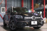 メルセデスベンツ GLB GLB200d AMGﾚｻﾞｰｴｸｽｸﾙｰｼﾌﾞ&ｱﾄﾞﾊﾞﾝｽﾄﾞ&ﾅﾋﾞｹﾞｰｼｮﾝP ﾚｰﾀﾞｰSP　ﾂｰﾄﾝﾚｻﾞｰ(灰/黒) ﾊﾟﾉﾗﾏｻﾝﾙｰﾌ 10.25ｲﾝﾁﾜｲﾄﾞﾅﾋﾞ&ｺｸﾋﾟｯﾄﾃﾞｨｽﾌﾟﾚｲ ｱﾄﾞﾊﾞﾝｽﾄﾞｻｳﾝﾄﾞ ﾏﾙﾁﾋﾞｰﾑLED 360ｶﾒﾗ ﾏﾙﾁｶﾗｰｱﾝﾋﾞｴﾝﾄ(64色) AMGｴｱﾛ　2年保証