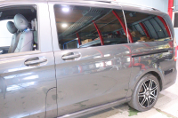 メルセデスベンツ Vクラス V260 ｱﾊﾞﾝｷﾞｬﾙﾄﾞ ﾛﾝｸﾞ AMGﾗｲﾝ ｴｸｽｸﾙｰｼﾌﾞｼｰﾄP ﾚｰﾀﾞｰSP　105台限定 黒革 ﾊﾟﾉﾗﾏｻﾝﾙｰﾌ 8.4ｲﾝﾁﾜｲﾄﾞﾅﾋﾞ Burmesterｻｳﾝﾄﾞ Carrozeriaﾘｱﾓﾆﾀｰ 2列目ｴｸｽｸﾙｰｼﾌﾞｼｰﾄ ｼｰﾄﾋｰﾀｰ ﾍﾞﾝﾁﾚｰﾀｰ ﾏｯｻｰｼﾞ 冷蔵庫付ｾﾝﾀｰｺﾝｿｰﾙ　2年保証