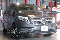 メルセデスベンツ Vクラス V260 ｱﾊﾞﾝｷﾞｬﾙﾄﾞ ﾛﾝｸﾞ AMGﾗｲﾝ ｴｸｽｸﾙｰｼﾌﾞｼｰﾄP ﾚｰﾀﾞｰSP　105台限定 黒革 ﾊﾟﾉﾗﾏｻﾝﾙｰﾌ 8.4ｲﾝﾁﾜｲﾄﾞﾅﾋﾞ Burmesterｻｳﾝﾄﾞ Carrozeriaﾘｱﾓﾆﾀｰ 2列目ｴｸｽｸﾙｰｼﾌﾞｼｰﾄ ｼｰﾄﾋｰﾀｰ ﾍﾞﾝﾁﾚｰﾀｰ ﾏｯｻｰｼﾞ 冷蔵庫付ｾﾝﾀｰｺﾝｿｰﾙ　2年保証