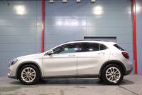 メルセデスベンツ GLA GLA180 ﾚｰﾀﾞｰSP　後期ﾓﾃﾞﾙ ﾌﾞﾗｯｸﾚｻﾞｰﾂｲﾝｼｰﾄ 8ｲﾝﾁﾜｲﾄﾞﾅﾋﾞ CarPlay LEDﾍｯﾄﾞﾗｲﾄ ｱｸﾃｨﾌﾞｸﾙｺﾝ ﾚｰﾝｷｰﾌﾟ ﾌﾞﾗｲﾝﾄﾞｽﾎﾟｯﾄ ｼｰﾄﾋｰﾀｰ ﾊﾞｯｸｶﾒﾗ 自動ﾘｱｹﾞｰﾄ 純正17ｲﾝﾁｱﾙﾐ　2年保証