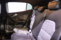 メルセデスベンツ GLA GLA180 ﾚｰﾀﾞｰSP　後期ﾓﾃﾞﾙ ﾌﾞﾗｯｸﾚｻﾞｰﾂｲﾝｼｰﾄ 8ｲﾝﾁﾜｲﾄﾞﾅﾋﾞ CarPlay LEDﾍｯﾄﾞﾗｲﾄ ｱｸﾃｨﾌﾞｸﾙｺﾝ ﾚｰﾝｷｰﾌﾟ ﾌﾞﾗｲﾝﾄﾞｽﾎﾟｯﾄ ｼｰﾄﾋｰﾀｰ ﾊﾞｯｸｶﾒﾗ 自動ﾘｱｹﾞｰﾄ 純正17ｲﾝﾁｱﾙﾐ　2年保証