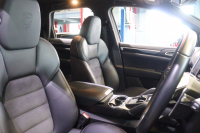 ポルシェ カイエン ﾌﾟﾗﾁﾅｴﾃﾞｨｼｮﾝ　MY17 特別仕様車 後期ﾓﾃﾞﾙ ｱﾙｶﾝﾀｰﾗｺﾝﾋﾞｼｰﾄ(ﾌﾞﾗｯｸ) PCMﾅﾋﾞ BOSEｻｳﾝﾄﾞ CarPlay ﾌﾙｾｸﾞTV ﾎﾞﾃﾞｨ同色ﾜｲﾄﾞﾎｲｰﾙｱｰﾁ ﾊｲｸﾞﾛｽｴｸｽﾃﾘｱ 20ｲﾝﾁRSｽﾊﾟｲﾀﾞｰｱﾙﾐ　2年保証