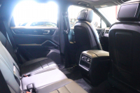 ポルシェ カイエン MY19 本革ｼｰﾄ(ﾌﾞﾗｯｸ) ﾒﾓﾘｰ機能付き電動ｼｰﾄ ｼｰﾄﾋｰﾀｰ ﾊﾟﾉﾗﾏｻﾝﾙｰﾌ PCMﾅﾋﾞ CarPlay LEDﾍｯﾄﾞﾗｲﾄ ｱｸﾃｨﾌﾞｸﾙｺﾝ ﾚｰﾝﾁｪﾝｼﾞ&ﾚｰﾝｷｰﾌﾟｱｼｽﾄ 21ｲﾝﾁｶｲｴﾝｴｸｽｸﾙｰｼﾌﾞﾃﾞｻﾞｲﾝｱﾙﾐ　2年保証