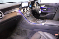 メルセデスベンツ GLC GLC 220d 4MATIC AMGﾗｲﾝ ﾚｻﾞｰｴｸｽｸﾙｰｼﾌﾞP ﾚｰﾀﾞｰSP　黒本革 ﾘﾗｸｾﾞｰｼｮﾝ ﾊﾟﾉﾗﾏｻﾝﾙｰﾌ 10.25ｲﾝﾁﾜｲﾄﾞﾅﾋﾞ 12.3ｲﾝﾁｺｸﾋﾟｯﾄﾃﾞｨｽﾌﾟﾚｲ Burmester ｱｸﾃｨﾌﾞｸﾙｺﾝ ﾏﾙﾁﾋﾞｰﾑLED ﾍｯﾄﾞｱｯﾌﾟﾃﾞｨｽﾌﾟﾚｲ　2年保証