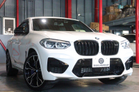 BMW Mシリーズ X4 M ｺﾝﾍﾟﾃｨｼｮﾝ　ﾄﾞﾗｲﾋﾞﾝｸﾞｱｼｽﾄﾌﾟﾗｽ ACC Mｽﾎﾟｰﾂｼｰﾄ(ｴｸｽﾃﾝﾄﾞﾚｻﾞｰﾒﾘﾉ) ﾊﾟﾉﾗﾏｻﾝﾙｰﾌ 第6世代iDriveﾅﾋﾞ harman/kardonｻｳﾝﾄﾞ HUD ｱﾀﾞﾌﾟﾃｨﾌﾞLED Mｽﾎﾟｰﾂｴｷｿﾞｰｽﾄ 専用ｴｸｽﾃﾘｱ 21ｲﾝﾁｱﾙﾐ 　2年保証