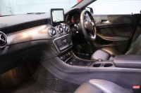 メルセデスベンツ GLA GLA220 4MATIC ﾚｻﾞｰｴｸｽｸﾙｰｼﾌﾞ&ﾌﾟﾚﾐｱﾑP ﾚｰﾀﾞｰSP　後期ﾓﾃﾞﾙ 黒本革 ﾊﾟﾉﾗﾏｻﾝﾙｰﾌ 8ｲﾝﾁﾜｲﾄﾞﾅﾋﾞ CarPlay harman/kardonｻｳﾝﾄﾞ LEDﾍｯﾄﾞﾗｲﾄ ｱｸﾃｨﾌﾞｸﾙｺﾝ 自動ﾘｱｹﾞｰﾄ 18ｲﾝﾁｱﾙﾐ　2年保証