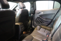 メルセデスベンツ GLA GLA220 4MATIC ﾌﾟﾚﾐｱﾑP ﾚｰﾀﾞｰSP　後期ﾓﾃﾞﾙ 黒革 ﾊﾟﾉﾗﾏｻﾝﾙｰﾌ 8ｲﾝﾁﾜｲﾄﾞﾅﾋﾞ CarPlay harman/kardonｻｳﾝﾄﾞ LEDﾍｯﾄﾞﾗｲﾄ ｱｸﾃｨﾌﾞｸﾙｺﾝ 自動ﾘｱｹﾞｰﾄ 18ｲﾝﾁｱﾙﾐ　2年保証