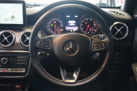 メルセデスベンツ GLA GLA220 4MATIC ﾌﾟﾚﾐｱﾑP ﾚｰﾀﾞｰSP　後期ﾓﾃﾞﾙ 黒革 ﾊﾟﾉﾗﾏｻﾝﾙｰﾌ 8ｲﾝﾁﾜｲﾄﾞﾅﾋﾞ CarPlay harman/kardonｻｳﾝﾄﾞ LEDﾍｯﾄﾞﾗｲﾄ ｱｸﾃｨﾌﾞｸﾙｺﾝ 自動ﾘｱｹﾞｰﾄ 18ｲﾝﾁｱﾙﾐ　2年保証