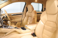 ポルシェ カイエン ﾌﾟﾗﾁﾅｴﾃﾞｨｼｮﾝ　特別仕様車 後期ﾓﾃﾞﾙ MY17 ｱﾙｶﾝﾀｰﾗｺﾝﾋﾞｼｰﾄ(ﾙｸｿｰﾙﾍﾞｰｼﾞｭ) PCMﾅﾋﾞ BOSEｻｳﾝﾄﾞ CarPlay PDLS付ｷｾﾉﾝﾍｯﾄﾞﾗｲﾄ ﾎﾞﾃﾞｨ同色ｴｸｽﾃﾘｱ 19ｲﾝﾁｶｲｴﾝﾀｰﾎﾞｱﾙﾐ 有償色　2年保証