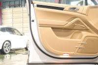 ポルシェ カイエン ﾌﾟﾗﾁﾅｴﾃﾞｨｼｮﾝ　特別仕様車 後期ﾓﾃﾞﾙ MY17 ｱﾙｶﾝﾀｰﾗｺﾝﾋﾞｼｰﾄ(ﾙｸｿｰﾙﾍﾞｰｼﾞｭ) PCMﾅﾋﾞ BOSEｻｳﾝﾄﾞ CarPlay PDLS付ｷｾﾉﾝﾍｯﾄﾞﾗｲﾄ ﾎﾞﾃﾞｨ同色ｴｸｽﾃﾘｱ 19ｲﾝﾁｶｲｴﾝﾀｰﾎﾞｱﾙﾐ 有償色　2年保証