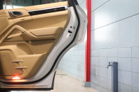 ポルシェ カイエン ﾌﾟﾗﾁﾅｴﾃﾞｨｼｮﾝ　特別仕様車 後期ﾓﾃﾞﾙ MY17 ｱﾙｶﾝﾀｰﾗｺﾝﾋﾞｼｰﾄ(ﾙｸｿｰﾙﾍﾞｰｼﾞｭ) PCMﾅﾋﾞ BOSEｻｳﾝﾄﾞ CarPlay PDLS付ｷｾﾉﾝﾍｯﾄﾞﾗｲﾄ ﾎﾞﾃﾞｨ同色ｴｸｽﾃﾘｱ 19ｲﾝﾁｶｲｴﾝﾀｰﾎﾞｱﾙﾐ 有償色　2年保証