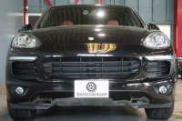 ポルシェ カイエン ｽﾎﾟｰﾂｸﾛﾉP　MY16 後期 ﾂｰﾄﾝﾚｻﾞｰｲﾝﾃﾘｱ(ﾚｯﾄﾞ/ﾌﾞﾗｯｸ) 純正ﾅﾋﾞ ｴﾝﾄﾘｰﾄﾞﾗｲﾌﾞ ﾒﾓﾘｰ付き14way電動ｼｰﾄ ｼｰﾄﾋｰﾀｰ ｽﾎﾟｰﾂﾃｰﾙﾊﾟｲﾌﾟ SPORT PLUSﾓｰﾄﾞ 18ｲﾝﾁｶｲｴﾝAW　2年保証