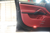 ポルシェ カイエン ｽﾎﾟｰﾂｸﾛﾉP　MY16 後期 ﾂｰﾄﾝﾚｻﾞｰｲﾝﾃﾘｱ(ﾚｯﾄﾞ/ﾌﾞﾗｯｸ) 純正ﾅﾋﾞ ｴﾝﾄﾘｰﾄﾞﾗｲﾌﾞ ﾒﾓﾘｰ付き14way電動ｼｰﾄ ｼｰﾄﾋｰﾀｰ ｽﾎﾟｰﾂﾃｰﾙﾊﾟｲﾌﾟ SPORT PLUSﾓｰﾄﾞ 18ｲﾝﾁｶｲｴﾝAW　2年保証