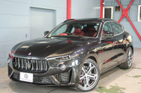 マセラティ レヴァンテ S ｸﾞﾗﾝｽﾎﾟｰﾂ　後期 NEWｼﾌﾄ ADAS ACC LDW BSA ﾚｯﾄﾞﾚｻﾞｰｼｰﾄ ﾊﾟﾉﾗﾏｻﾝﾙｰﾌ MTCﾅﾋﾞ ﾌﾙｾｸﾞTV harman/kardon CarPlar ｽｶｲﾌｯｸ LEDﾍｯﾄﾞﾗｲﾄ ｿﾌﾄﾄﾞｱｸﾛｰｼﾞｬｰ 自動ﾘｱｹﾞｰﾄ 専用ｴｸﾃﾘｱ 20ｲﾝﾁﾍﾘｵｽAW 　2年保証