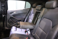 メルセデスベンツ GLA GLA220 4MATIC ﾌﾟﾚﾐｱﾑP ﾚｰﾀﾞｰSP　1ｵｰﾅｰ 後期ﾓﾃﾞﾙ 黒革 ﾊﾟﾉﾗﾏｻﾝﾙｰﾌ 8ｲﾝﾁﾜｲﾄﾞﾅﾋﾞ CarPlay harman/kardonｻｳﾝﾄﾞ LEDﾍｯﾄﾞﾗｲﾄ ｱｸﾃｨﾌﾞｸﾙｺﾝ 自動ﾘｱｹﾞｰﾄ 18ｲﾝﾁｱﾙﾐ　2年保証