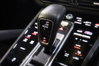 ポルシェ カイエン 本革ｼｰﾄ(ﾌﾞﾗｯｸ) ﾒﾓﾘｰ機能付き電動ｼｰﾄ ｼｰﾄﾋｰﾀｰ PCMﾅﾋﾞ CarPlay PDLS付LEDﾍｯﾄﾞﾗｲﾄ ｱｸﾃｨﾌﾞｸﾙｺﾝ ﾚｰﾝﾁｪﾝｼﾞ&ﾚｰﾝｷｰﾌﾟｱｼｽﾄ 19ｲﾝﾁｶｲｴﾝSﾃﾞｻﾞｲﾝAW　2年保証