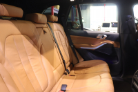 BMW X5 xDrive 35d Mｽﾎﾟｰﾂ ﾄﾞﾗｲﾋﾞﾝｸﾞﾀﾞｲﾅﾐｸｽP　ﾄﾞﾗｲﾋﾞﾝｸﾞｱｼｽﾄﾌﾟﾛ ｱﾀﾞﾌﾟﾃｨﾌﾞｴｱｻｽ ｲﾝﾃｸﾞﾚｲﾃｯﾄﾞｱｸﾃｨﾌﾞｽﾃｱ ｺﾆｬｯｸﾚｻﾞｰ ﾊﾟﾉﾗﾏｻﾝﾙｰﾌ 第7世代iDriveﾅﾋﾞ CarPlay ﾍｯﾄﾞｱｯﾌﾟD OP21ｲﾝﾁAW　2年保証