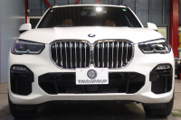 BMW X5 xDrive 35d Mｽﾎﾟｰﾂ ﾄﾞﾗｲﾋﾞﾝｸﾞﾀﾞｲﾅﾐｸｽP　ﾄﾞﾗｲﾋﾞﾝｸﾞｱｼｽﾄﾌﾟﾛ ｱﾀﾞﾌﾟﾃｨﾌﾞｴｱｻｽ ｲﾝﾃｸﾞﾚｲﾃｯﾄﾞｱｸﾃｨﾌﾞｽﾃｱ ｺﾆｬｯｸﾚｻﾞｰ ﾊﾟﾉﾗﾏｻﾝﾙｰﾌ 第7世代iDriveﾅﾋﾞ CarPlay ﾍｯﾄﾞｱｯﾌﾟD OP21ｲﾝﾁAW　2年保証