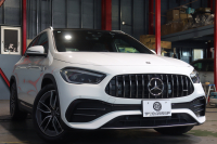 AMG GLA GLA35 4MATIC AMGﾊﾟﾌｫｰﾏﾝｽ&ｱﾄﾞﾊﾞﾝｽﾄ&ﾅﾋﾞｹﾞｰｼｮﾝP ﾚｰﾀﾞｰSP　AMGﾊﾟﾌｫｰﾏﾝｽｼｰﾄ 本革(灰/黒) ﾊﾟﾉﾗﾏｻﾝﾙｰﾌ 10.25ｲﾝﾁﾜｲﾄﾞﾅﾋﾞ ｱﾄﾞﾊﾞﾝｽﾄﾞｻｳﾝﾄﾞ ﾍｯﾄﾞｱｯﾌﾟD 360ｶﾒﾗ ﾌｯﾄﾄﾗﾝｸ ﾏﾙﾁﾋﾞｰﾑLED　2年保証