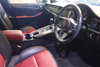 ポルシェ マカン 後期ﾓﾃﾞﾙ ｱｸﾃｨﾌﾞｸﾙｺﾝ ﾂｰﾄｰﾝﾚｻﾞｰｲﾝﾃﾘｱ(黒/赤) 10.9ｲﾝﾁPCMﾅﾋﾞ CarPlay ﾚｰﾝﾁｪﾝｼﾞｱｼｽﾄ LEDﾍｯﾄﾞﾗｲﾄ ｴﾝﾄﾘｰﾄﾞﾗｲﾌﾞ ｼｰﾄﾋｰﾀｰ 360ｶﾒﾗ 20ｲﾝﾁﾀｰﾎﾞAW 　2年保証付