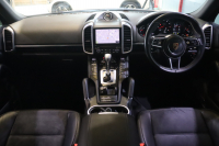 ポルシェ カイエン ﾌﾟﾗﾁﾅｴﾃﾞｨｼｮﾝ　特別仕様車 後期ﾓﾃﾞﾙ MY17 ｱﾙｶﾝﾀｰﾗｺﾝﾋﾞｼｰﾄ(ﾌﾞﾗｯｸ) PCMﾅﾋﾞ BOSEｻｳﾝﾄﾞ CarPlay PDLS付ｷｾﾉﾝﾍｯﾄﾞﾗｲﾄ ﾊｲｸﾞﾛｽﾌﾞﾗｯｸｲﾝﾃﾘｱ 19ｲﾝﾁｶｲｴﾝﾀｰﾎﾞｱﾙﾐ　2年保証